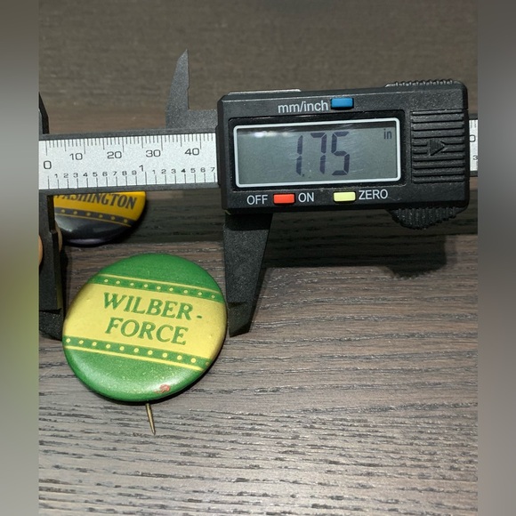 Vintage College Pin Lot Norte Dame Washington Georgia WilberForce Committee NCAA - Picture 4 of 6